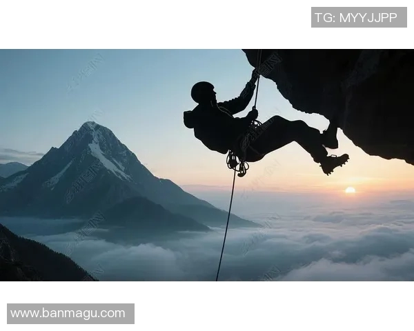 攀岩之巅:深入解析北京攀岩队的耐力训练与挑战 攀岩之巅:深入解析北京攀岩队的耐力训练与挑战