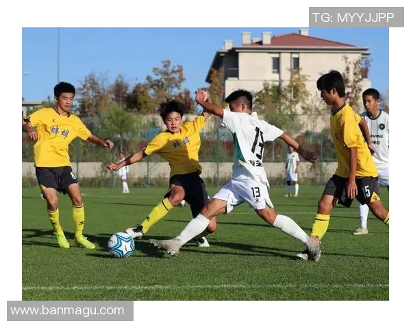 足球明星即将抵达中国进行训练活动引发球迷热切期待与关注 足球明星即将抵达中国进行训练活动引发球迷热切期待与关注